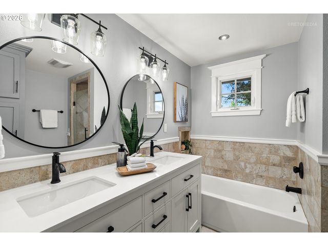 14775 Sw SUNSET Blvd, Sherwood, OR 97140