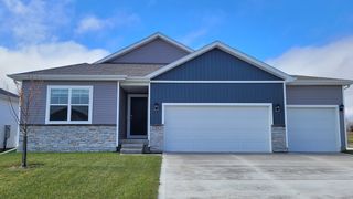 4723 173rd Street, Urbandale, IA 50322