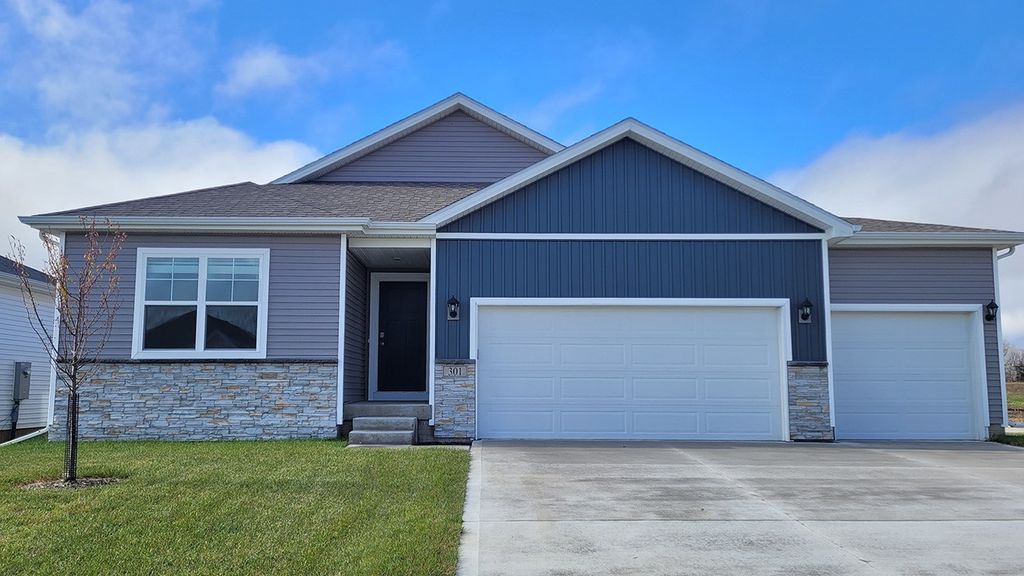 4723 173rd Street, Urbandale, IA 50322