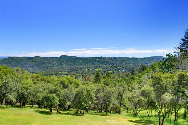 14485 Burlington Pkwy, Penn Valley, CA 95946