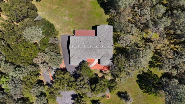 14485 Burlington Pkwy, Penn Valley, CA 95946
