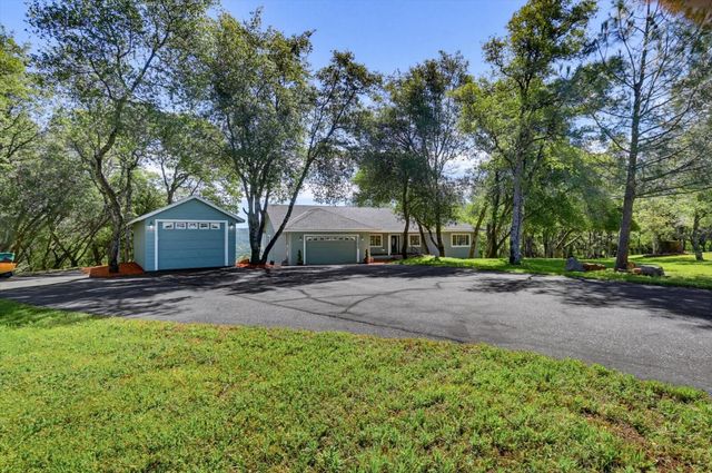 14485 Burlington Pkwy, Penn Valley, CA 95946