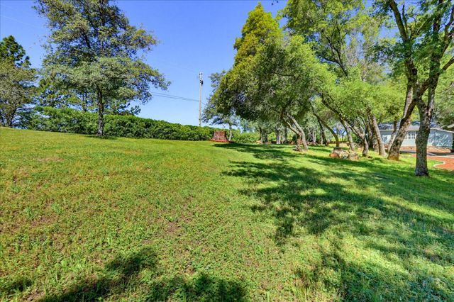 14485 Burlington Pkwy, Penn Valley, CA 95946
