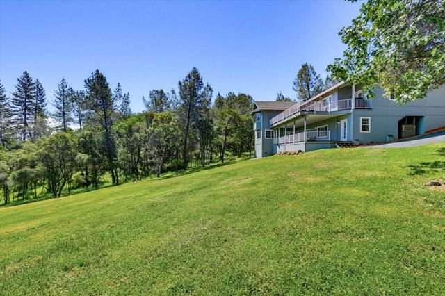 14485 Burlington Pkwy, Penn Valley, CA 95946