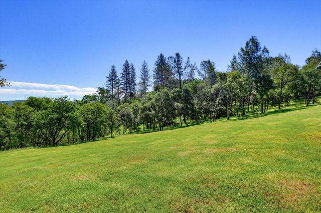 14485 Burlington Pkwy, Penn Valley, CA 95946