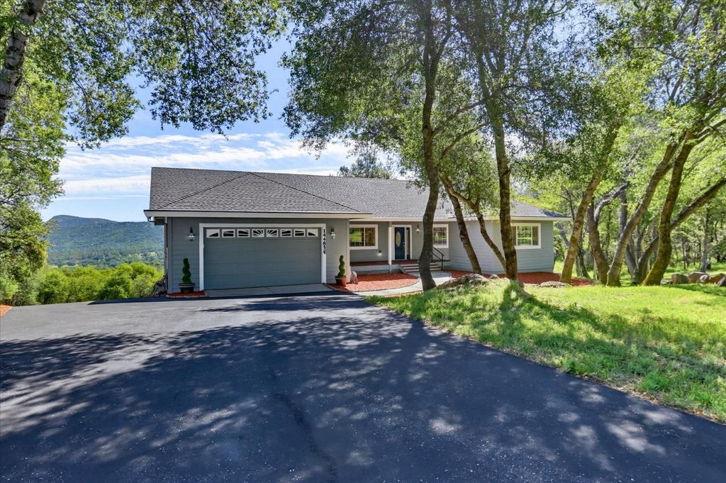 14485 Burlington Pkwy, Penn Valley, CA 95946