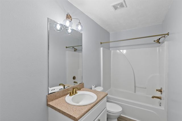 1308 Celias Dream, Bryan, TX 77803