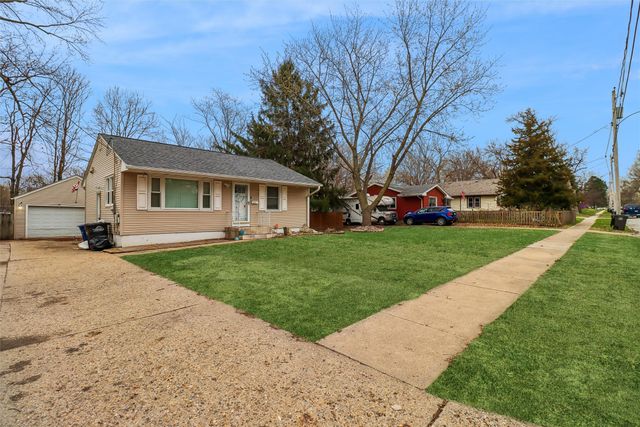 3901 Bowdoin Street, Des Moines, IA 50313