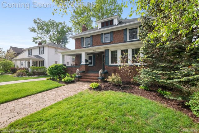 917 Simpson Street, Plymouth, MI 48170