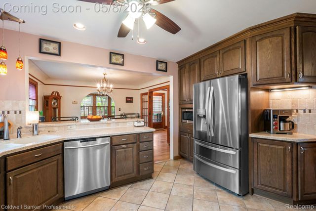 917 Simpson Street, Plymouth, MI 48170