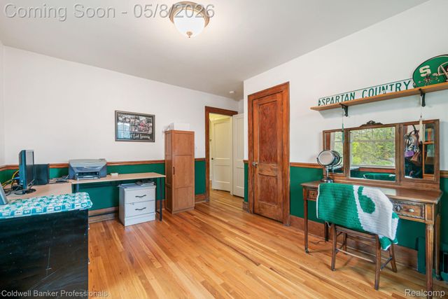 917 Simpson Street, Plymouth, MI 48170
