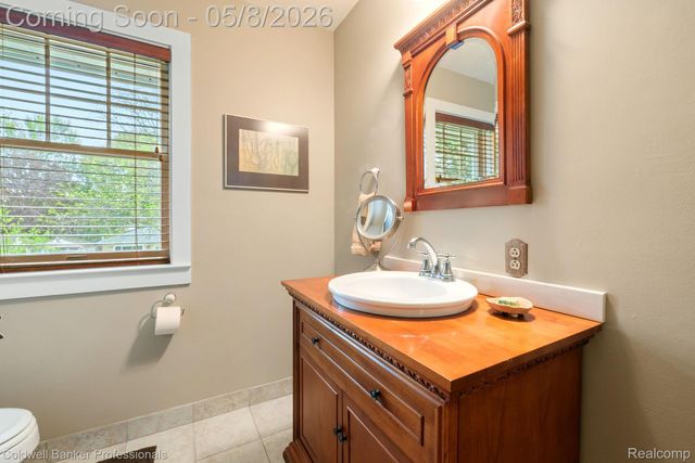 917 Simpson Street, Plymouth, MI 48170