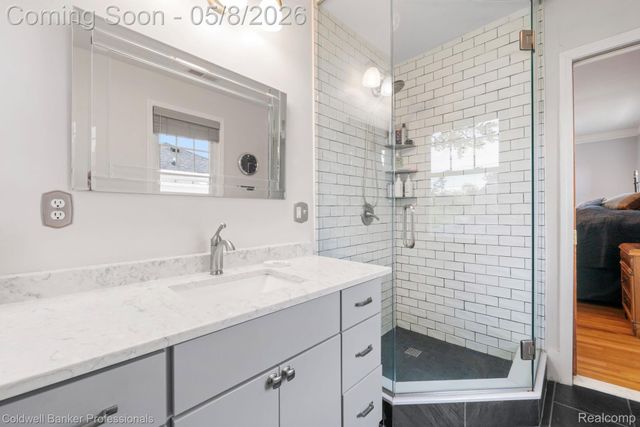 917 Simpson Street, Plymouth, MI 48170
