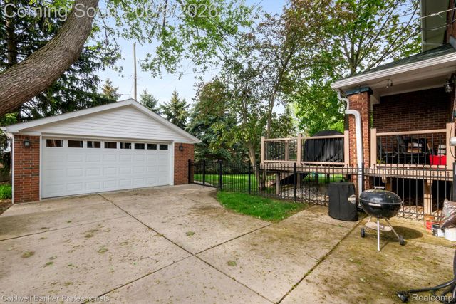 917 Simpson Street, Plymouth, MI 48170