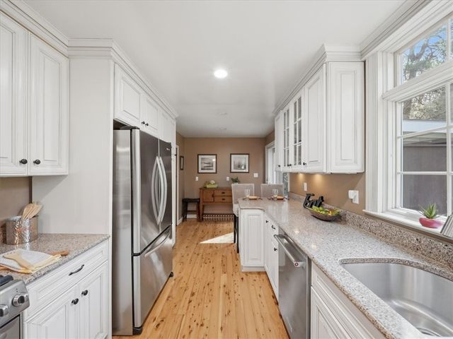 5971 Cherryview Ln, Bethel Park, PA 15102