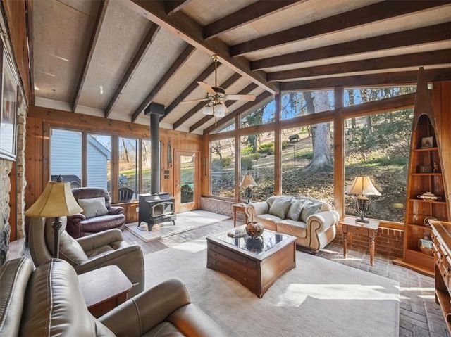 5971 Cherryview Ln, Bethel Park, PA 15102