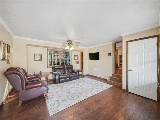 5971 Cherryview Ln, Bethel Park, PA 15102