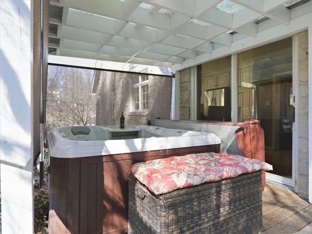 5971 Cherryview Ln, Bethel Park, PA 15102