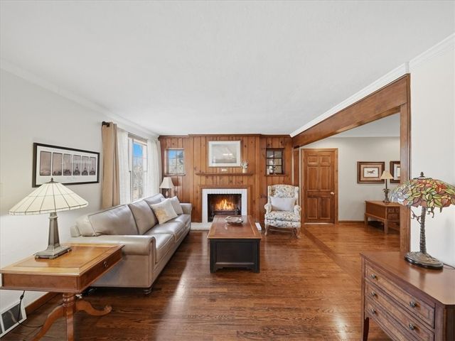 5971 Cherryview Ln, Bethel Park, PA 15102