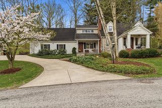 5971 Cherryview Ln, Bethel Park, PA 15102