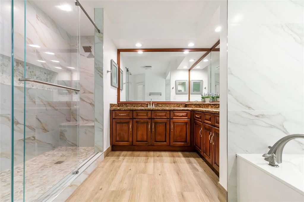 Image 18 of property listing at 5815 NW 96th Drive, Parkland, FL 33076