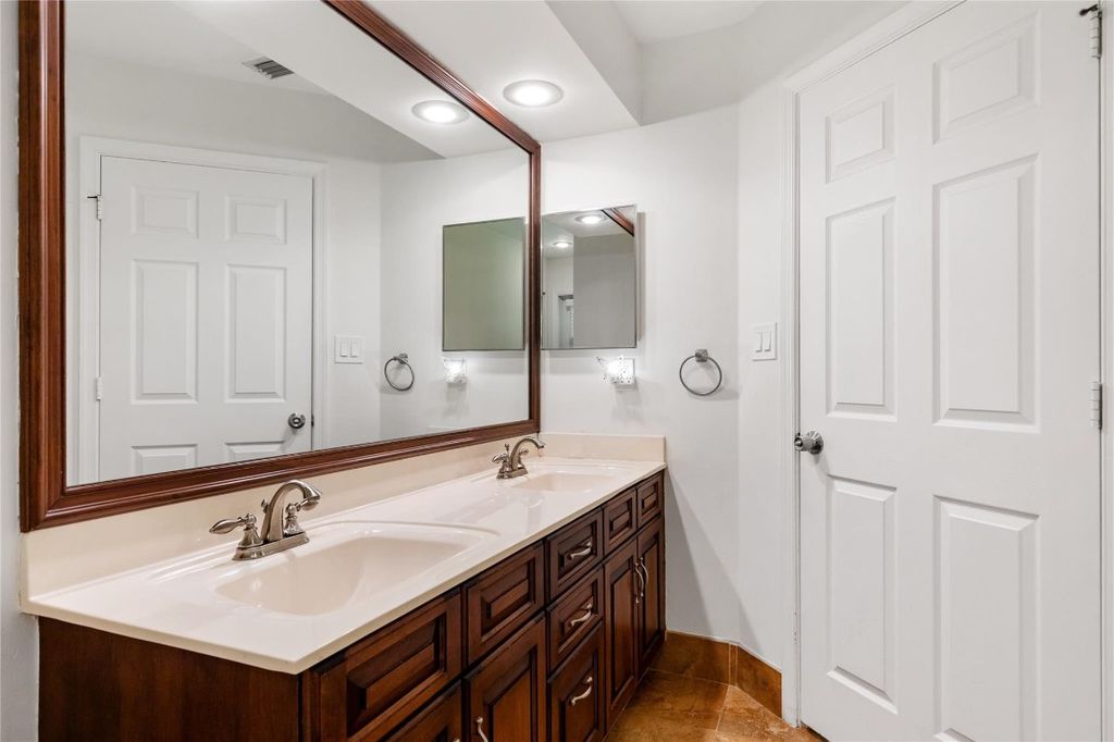 Image 24 of property listing at 5815 NW 96th Drive, Parkland, FL 33076