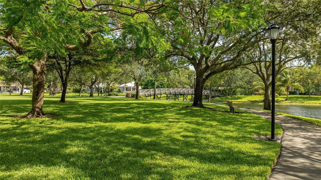 Image 41 of property listing at 5815 NW 96th Drive, Parkland, FL 33076