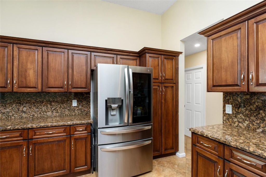 Image 8 of property listing at 5815 NW 96th Drive, Parkland, FL 33076