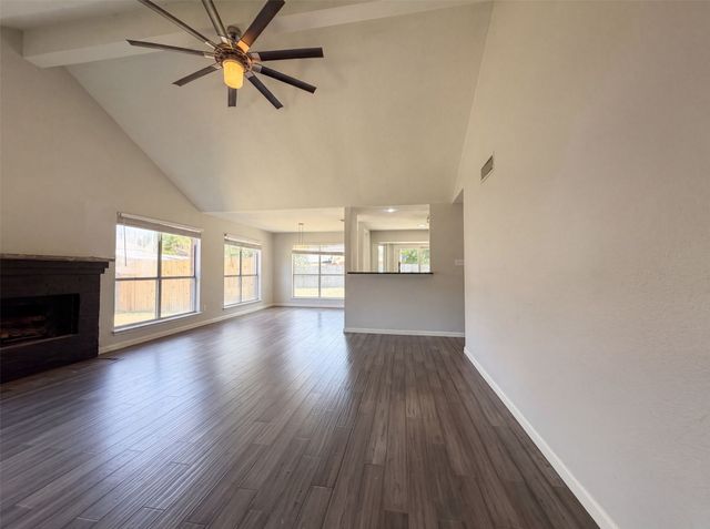 2831 Red Oak Drive, Grand Prairie, TX 75052