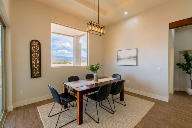 50 Calle Verde, Corrales, NM 87048