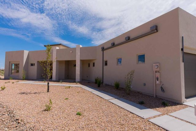 50 Calle Verde, Corrales, NM 87048