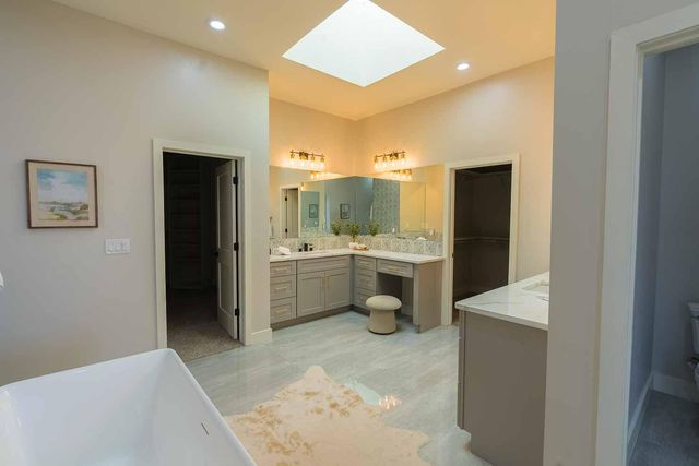 50 Calle Verde, Corrales, NM 87048