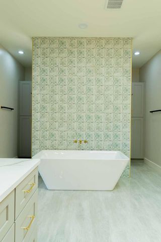 50 Calle Verde, Corrales, NM 87048