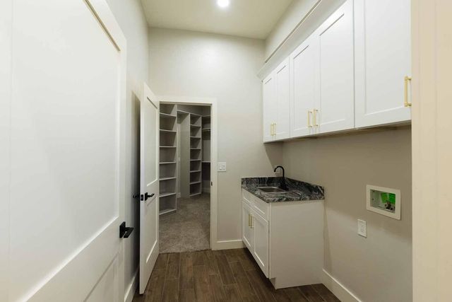 50 Calle Verde, Corrales, NM 87048