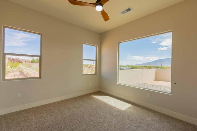 50 Calle Verde, Corrales, NM 87048