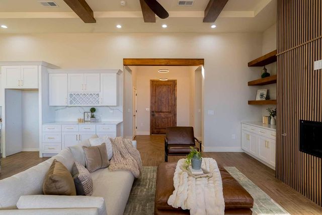 50 Calle Verde, Corrales, NM 87048