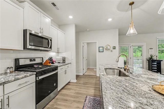 4520 Sapphire Court, Clemmons, NC 27012