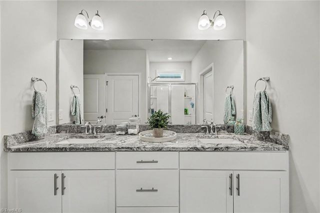 4520 Sapphire Court, Clemmons, NC 27012