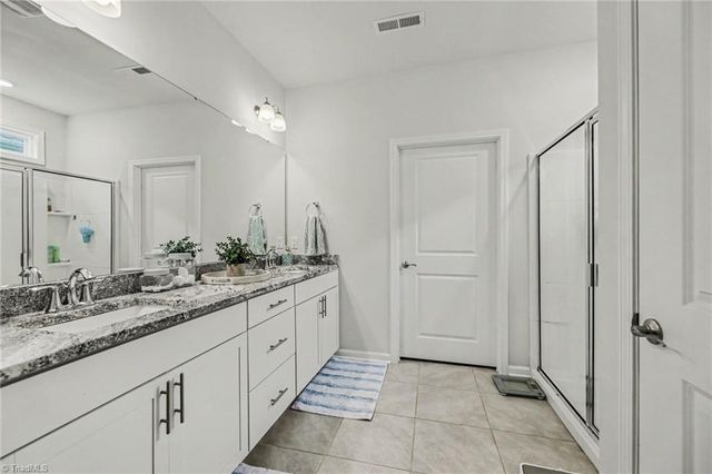 4520 Sapphire Court, Clemmons, NC 27012