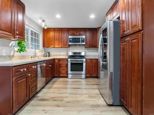 12739 Papago, Poway, CA 92064