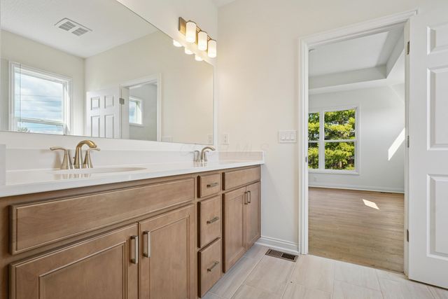 1533 Maple Heights Drive, Delaware, OH 43015