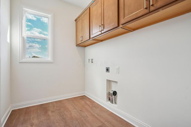 1533 Maple Heights Drive, Delaware, OH 43015