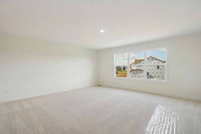 1533 Maple Heights Drive, Delaware, OH 43015