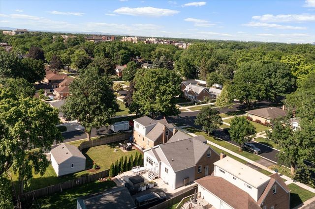 201 N Maple Street, Mount Prospect, IL 60056