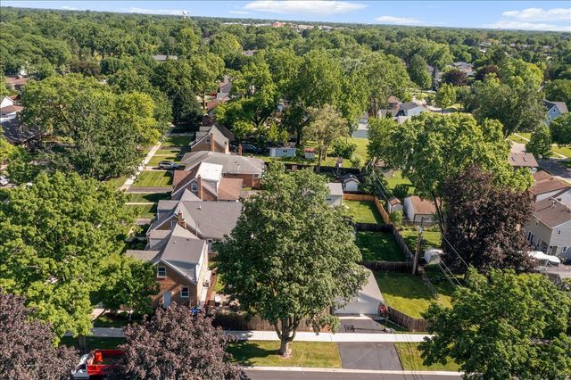 201 N Maple Street, Mount Prospect, IL 60056