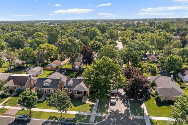201 N Maple Street, Mount Prospect, IL 60056