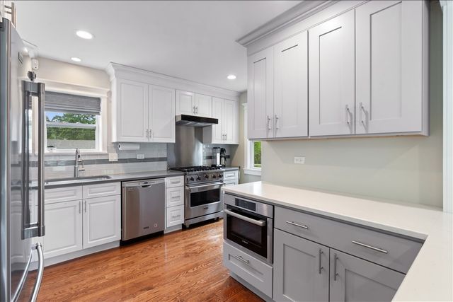201 N Maple Street, Mount Prospect, IL 60056