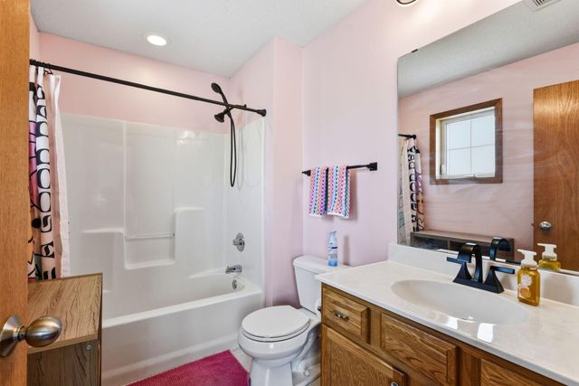 1354 Phalen Boulevard, Saint Paul, MN 55106