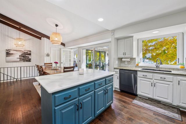 830 County Road 110 N, Mound, MN 55364