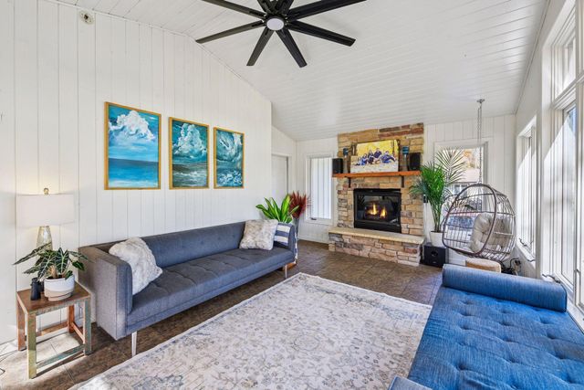 830 County Road 110 N, Mound, MN 55364